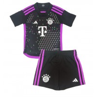 Camiseta Bayern Munich Dayot Upamecano #2 Segunda Equipación Replica 2023-24 para niños mangas cortas (+ Pantalones cortos)